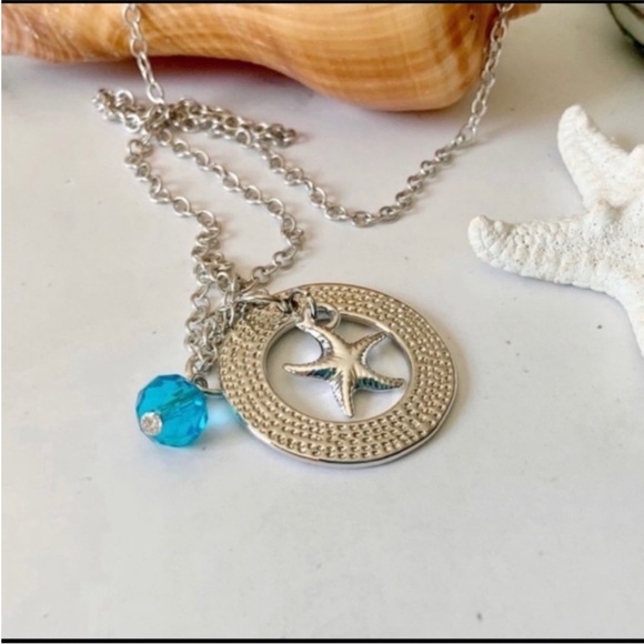 NWOT Life is a Beach Silvertone 18”-20” Adjustable Beaded Starfish Necklace - Picture 5 of 7